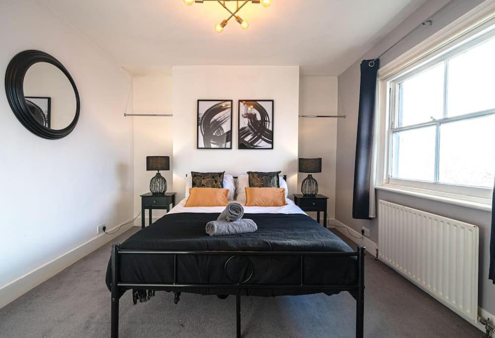 Large City Centre 2 Bed - Close To Station Apartment Royal Tunbridge Wells Luaran gambar